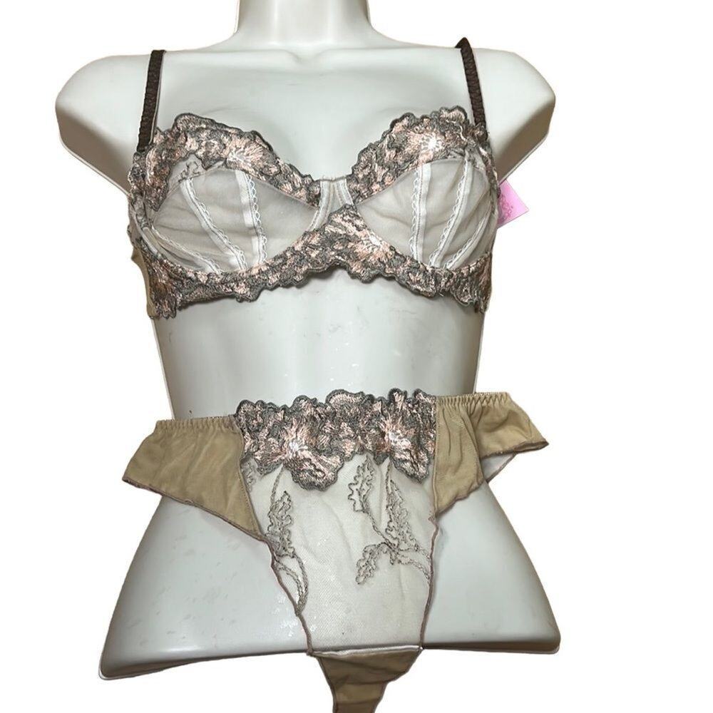 PFIFF LACE BRA & PANTIES SET NWT SIZE‎ 32 D
